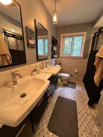 34335 Lakewood Drive, New Baltimore, MI 48047