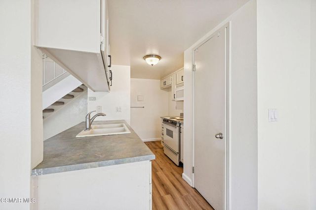 1123 Carlsbad Place, Ventura, CA 93003