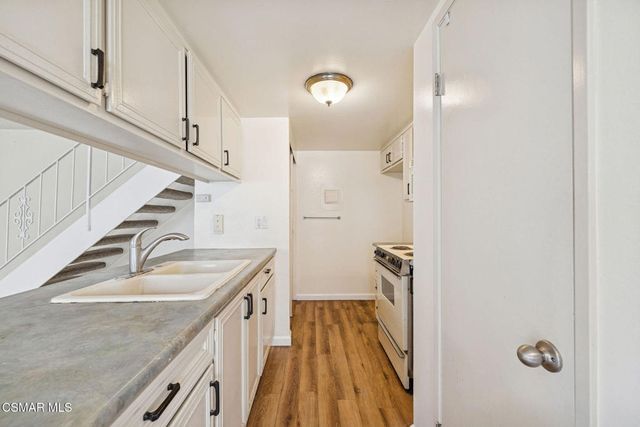 1123 Carlsbad Place, Ventura, CA 93003