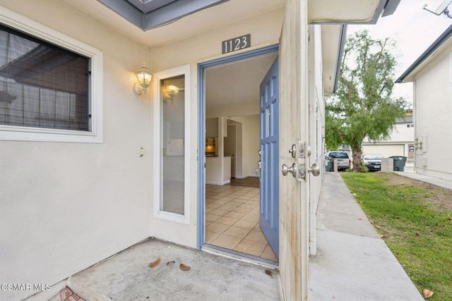 1123 Carlsbad Place, Ventura, CA 93003