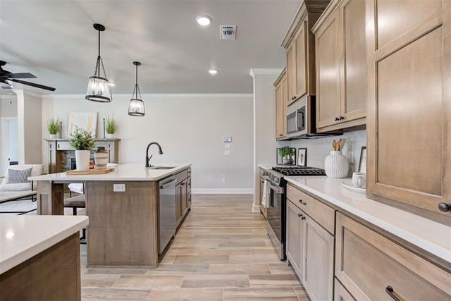 4800 Desert Willow Lane, Edmond, OK 73034