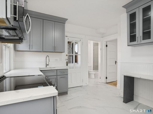 27 5th Street 1, Stamford, CT 06905