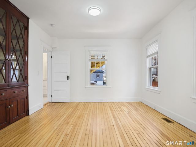 27 5th Street 1, Stamford, CT 06905