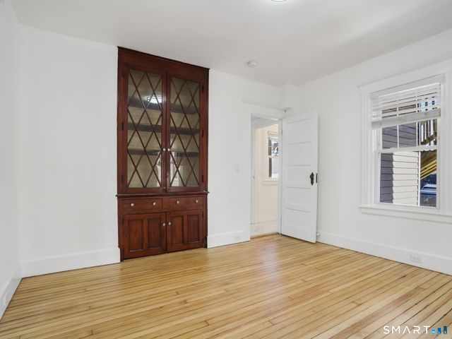 27 5th Street 1, Stamford, CT 06905