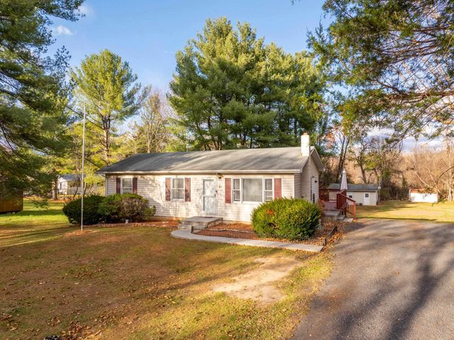 460 MASSANUTTEN DR, Edinburg, VA 22824