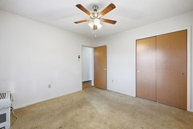 460 MASSANUTTEN DR, Edinburg, VA 22824