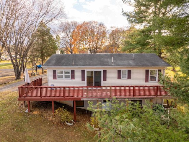 460 MASSANUTTEN DR, Edinburg, VA 22824