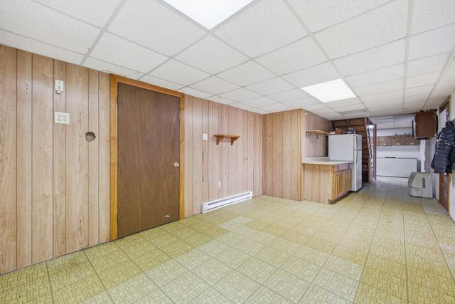 460 MASSANUTTEN DR, Edinburg, VA 22824