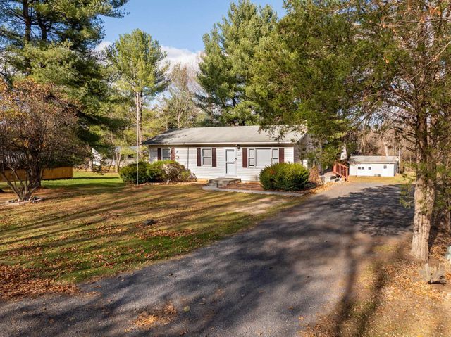 460 MASSANUTTEN DR, Edinburg, VA 22824