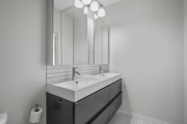 1012 Villa Paloma Boulevard, Little Elm, TX 75068