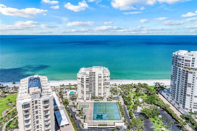 4051 Gulf Shore BLVD N 105, Naples, FL 34103