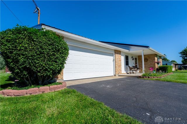 2561 Ballentine Pike, German Twp, OH 45502