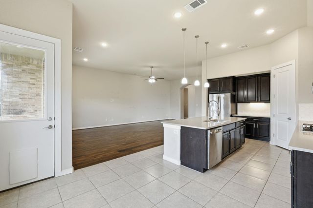 6711 Calabria DR, Round Rock, TX 78665