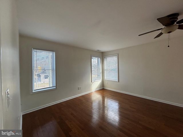 4-B N WHITE HORSE PIKE, Lindenwold, NJ 08021