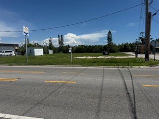 203 1ST STREET NW, Ruskin, FL 33570