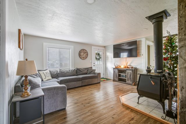 704 SE Elm Street, Prineville, OR 97754