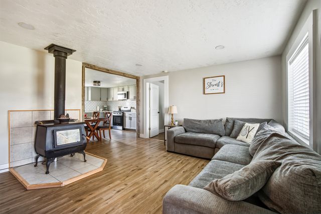 704 SE Elm Street, Prineville, OR 97754