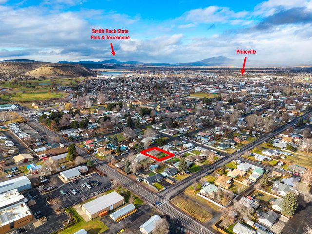 704 SE Elm Street, Prineville, OR 97754