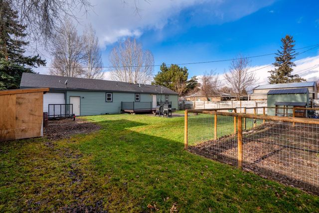 704 SE Elm Street, Prineville, OR 97754