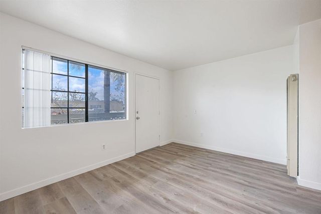 4655 33rd, San Diego, CA 92116