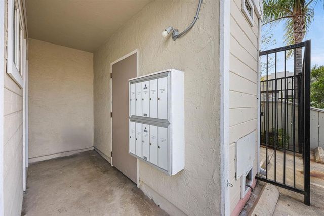 4655 33rd, San Diego, CA 92116