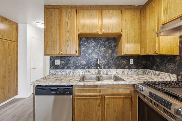 4655 33rd, San Diego, CA 92116