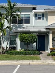 4920 Eucalyptus Dr 2, Hollywood, FL 33021