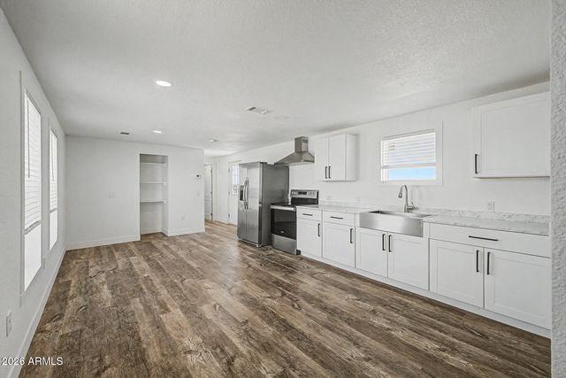 8810 S 341ST Drive, Tonopah, AZ 85354