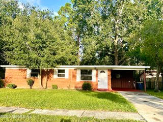 2909 LAUDERDALE Drive E, Jacksonville, FL 32277