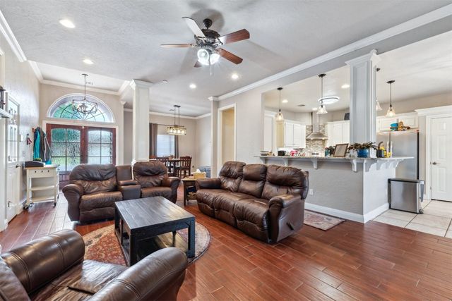 2400 Stonebridge Drive, Norman, OK 73071