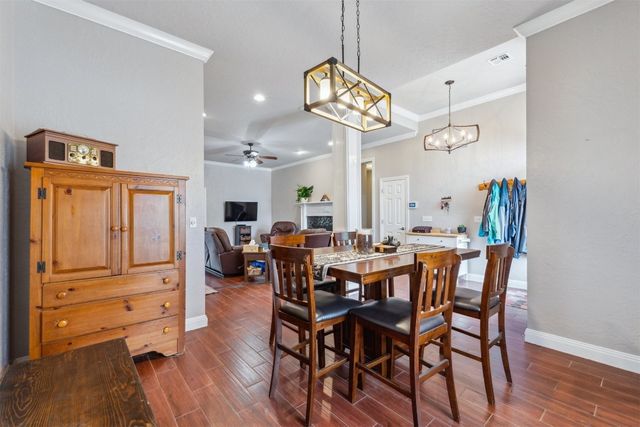 2400 Stonebridge Drive, Norman, OK 73071