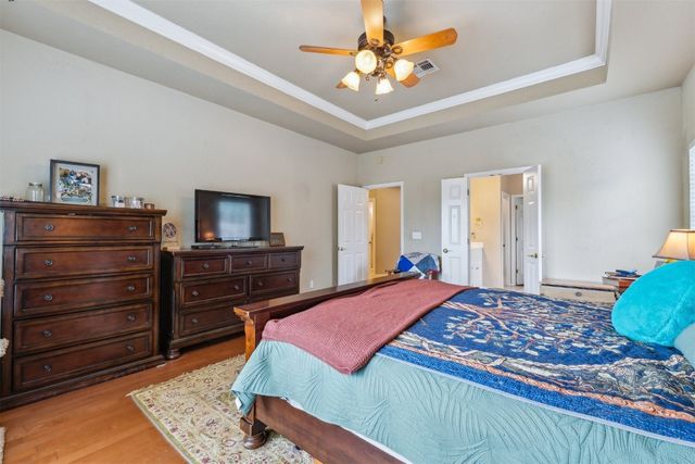 2400 Stonebridge Drive, Norman, OK 73071