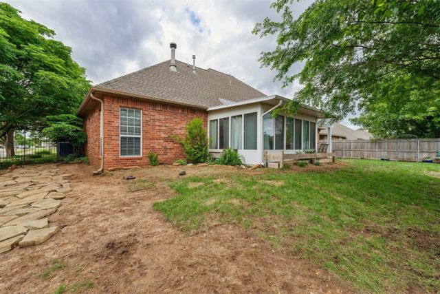 2400 Stonebridge Drive, Norman, OK 73071