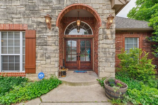 2400 Stonebridge Drive, Norman, OK 73071