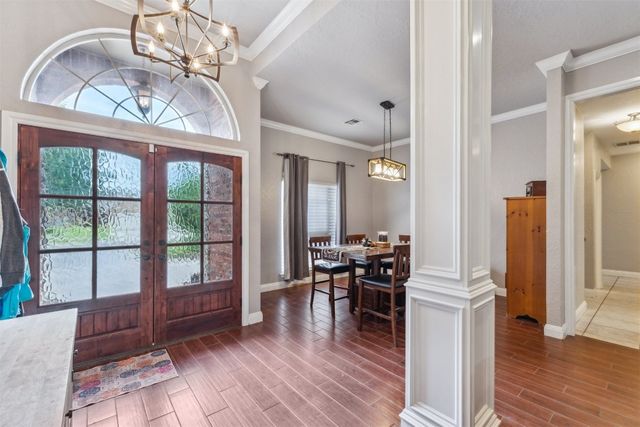 2400 Stonebridge Drive, Norman, OK 73071