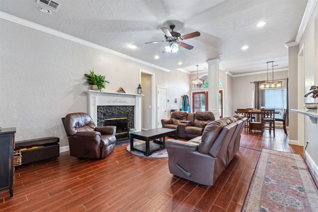 2400 Stonebridge Drive, Norman, OK 73071