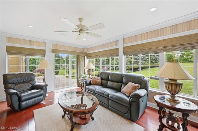 149 Village Court, Columbiana, OH 44408