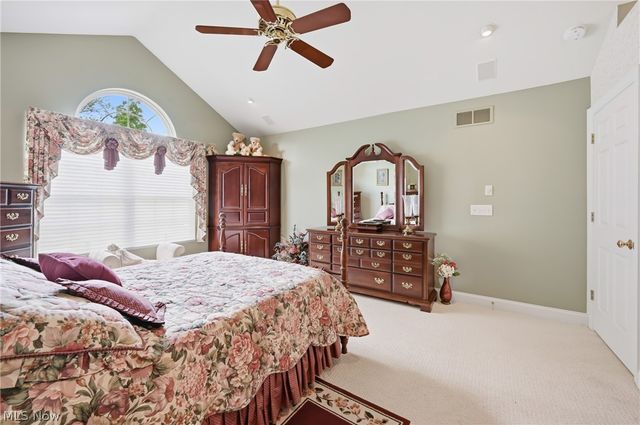 149 Village Court, Columbiana, OH 44408