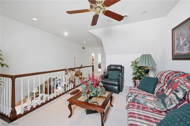 149 Village Court, Columbiana, OH 44408