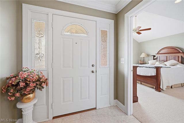 149 Village Court, Columbiana, OH 44408