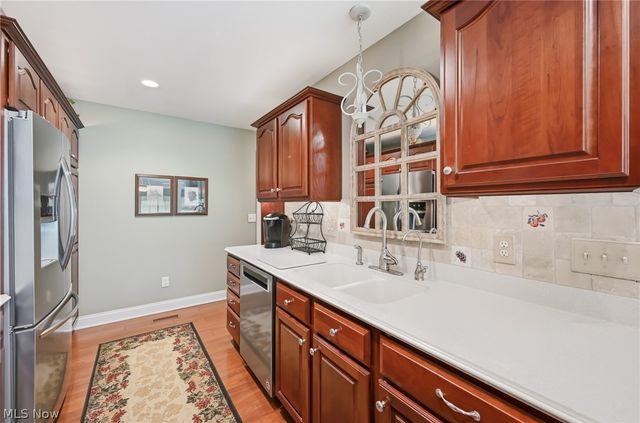 149 Village Court, Columbiana, OH 44408