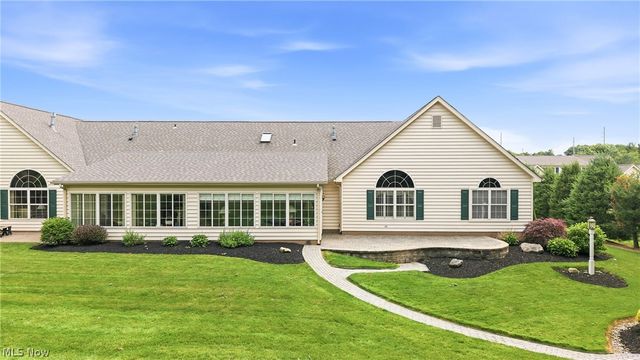 149 Village Court, Columbiana, OH 44408