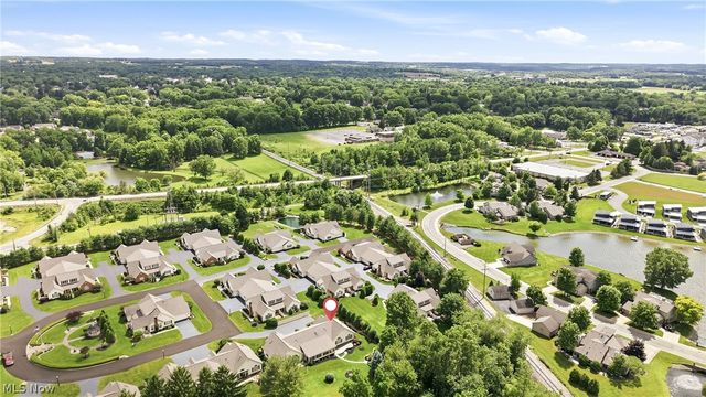 149 Village Court, Columbiana, OH 44408