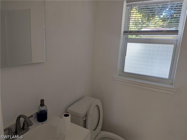178 Evergreen RD, North Fort Myers, FL 33903
