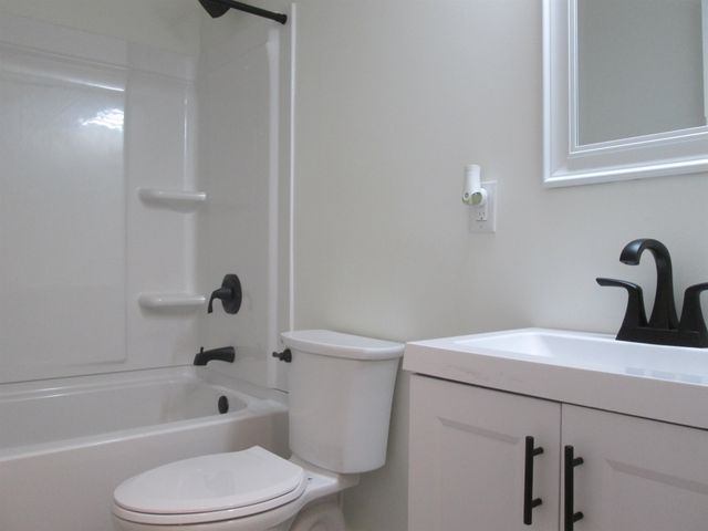 12 Gerrish Drive, Nottingham, NH 03290