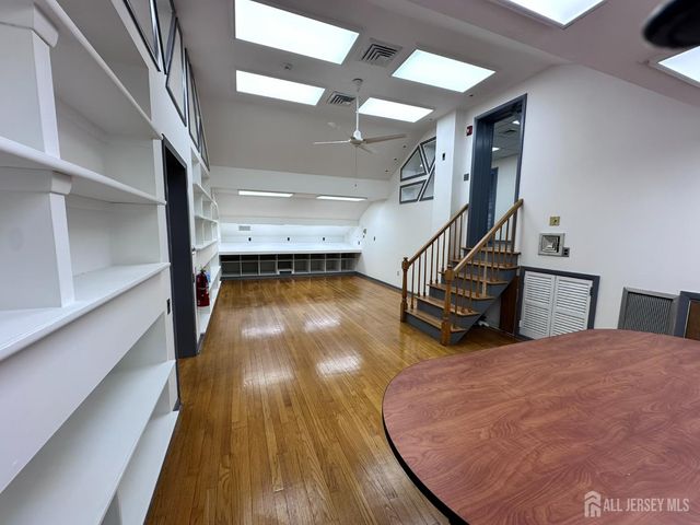 107 Stuyvesant Avenue 201, Lyndhurst, NJ 07071