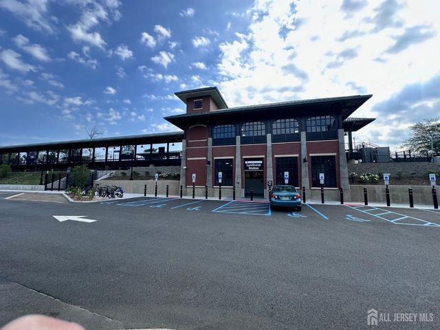 107 Stuyvesant Avenue 201, Lyndhurst, NJ 07071