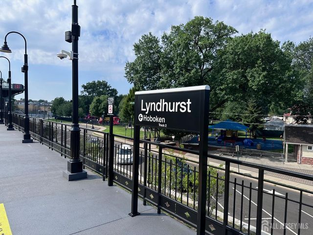 107 Stuyvesant Avenue 201, Lyndhurst, NJ 07071