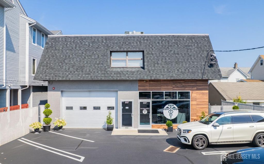 107 Stuyvesant Avenue 201, Lyndhurst, NJ 07071