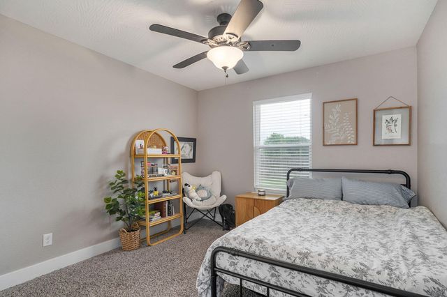 916 W Charlotte Court, Republic, MO 65738